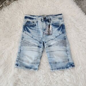 Trestles Supply Co. Bermuda Shorts. Size 6. New.
